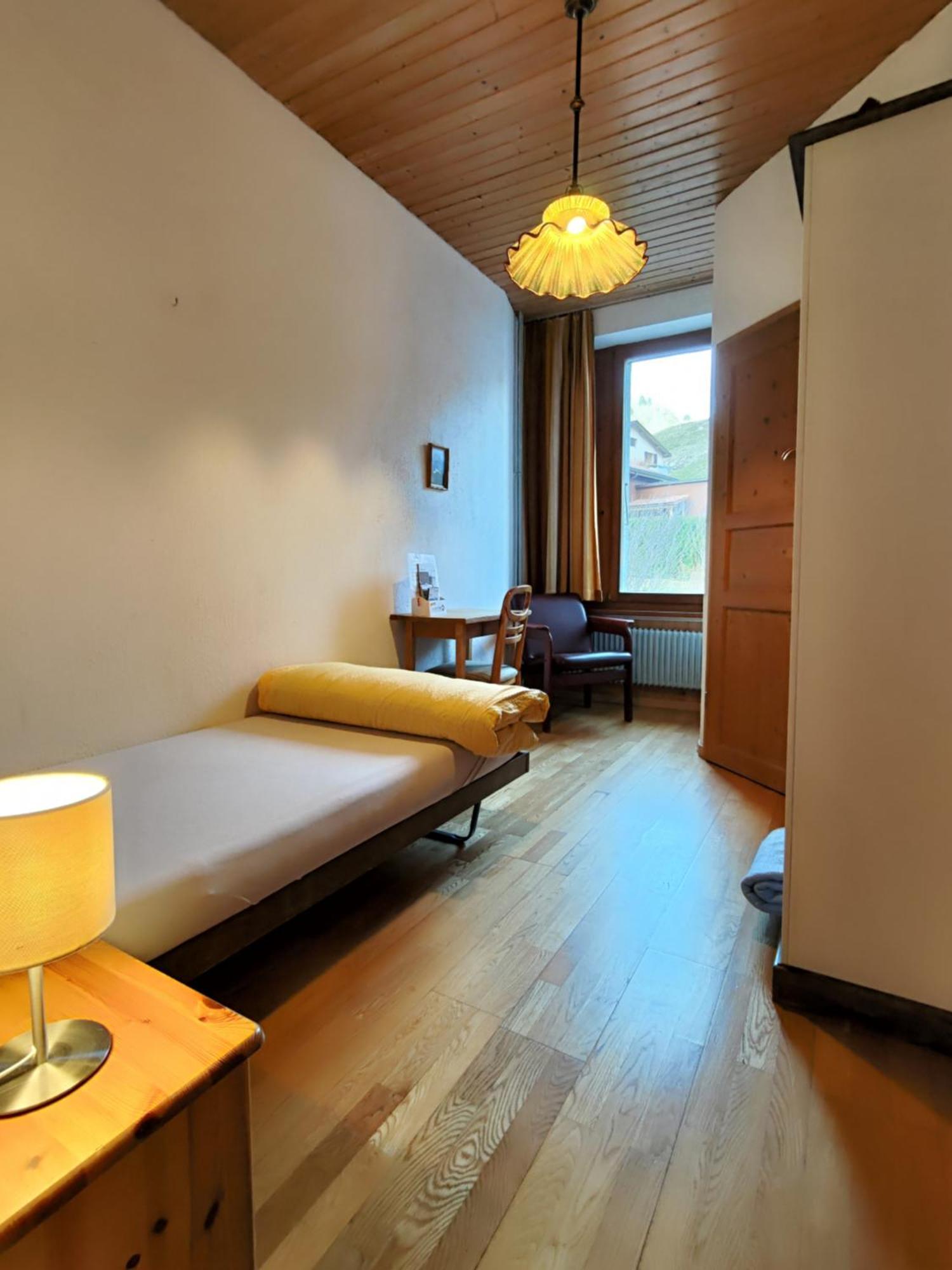 Maison D'Hotes De La Gare Montbovon Экстерьер фото