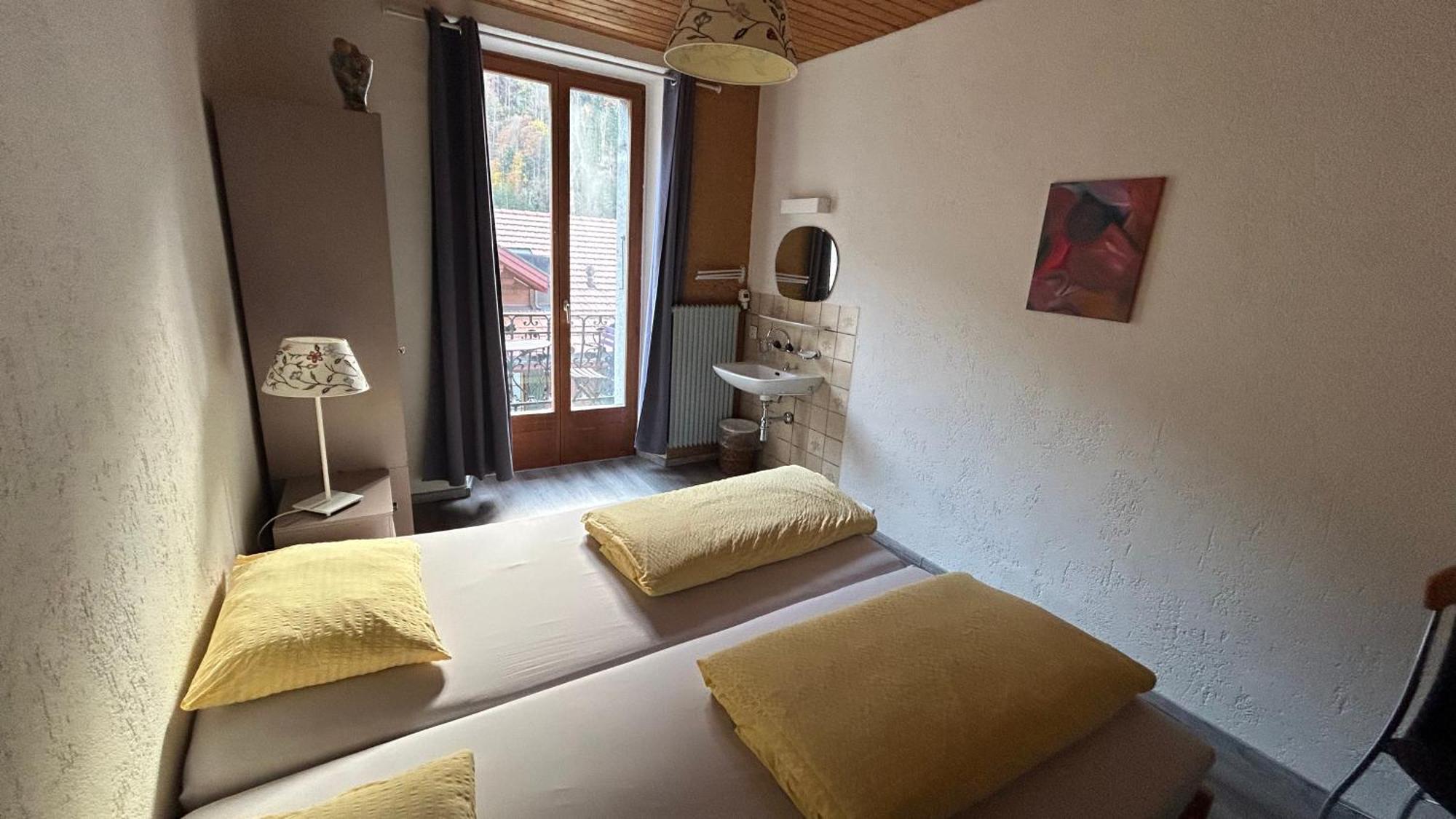 Maison D'Hotes De La Gare Montbovon Номер фото