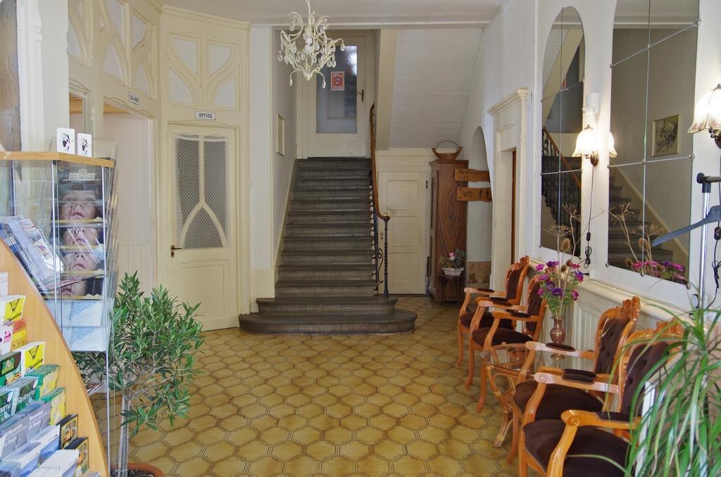 Maison D'Hotes De La Gare Montbovon Экстерьер фото