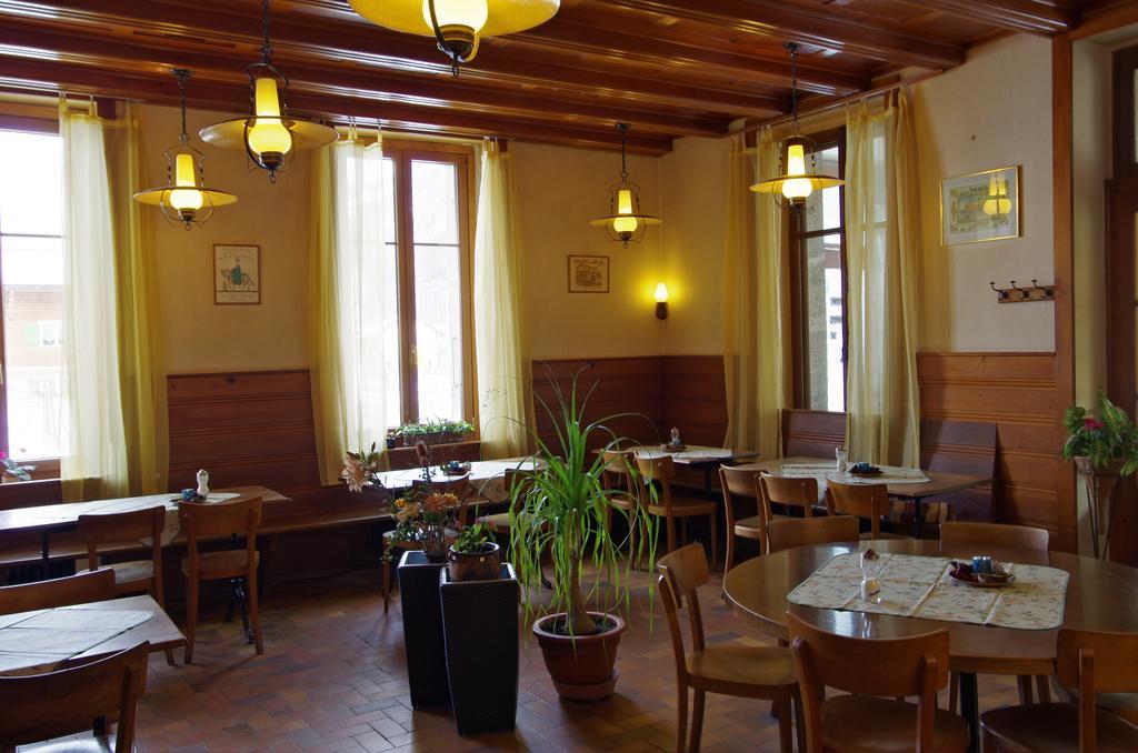 Maison D'Hotes De La Gare Montbovon Экстерьер фото